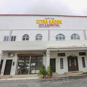 Oyo 90115 Citra Kadok Hotel & Banquet Hall Kota Bahru Exterior photo