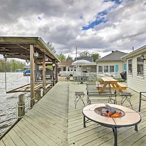 Waterfront Indian Lake House Deck And Private Dock! Villa Lakeview Exterior photo