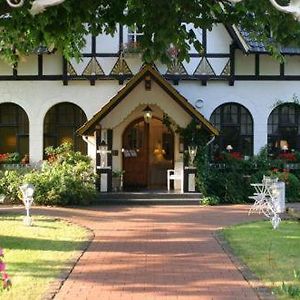 Hotel Kastanienhof Bad Munder am Deister Exterior photo