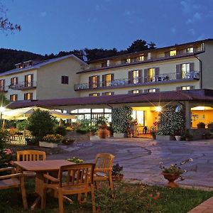 Hotel Belvedere Giuncugnano Exterior photo