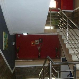 Room In Lodge - Wise Penny Suites And Spa Asaba Exterior photo