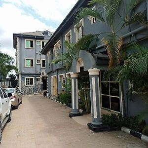 Rob Emmics Hotel Lagos Exterior photo