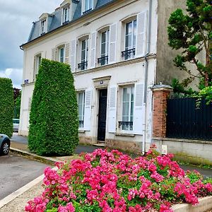 Les Remparts De Joussaume Latour Apartment Chateau-Thierry Exterior photo