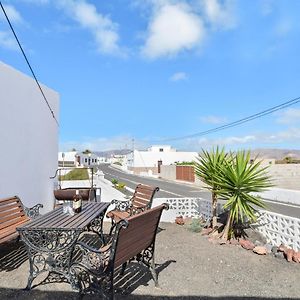 Villa Soo Famara Exterior photo