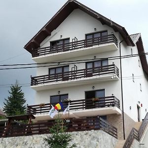 Sport Avalanche Hotel Ranca Exterior photo