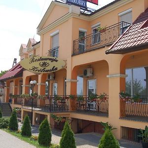 Hotel Chrobry Leczyca Exterior photo