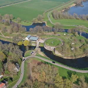 Fort Vuren Hotel Exterior photo