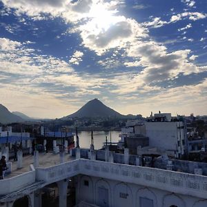 Varah Square Guest House Pushkar Exterior photo