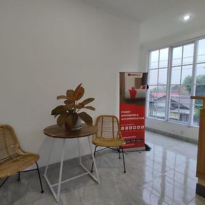 Reddoorz Near Rita Super Mall Purwokerto Hotel Exterior photo