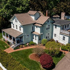 Westbrook Inn Bed And Breakfast Exterior photo