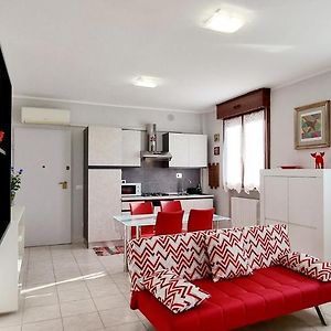 Guest Holiday Bari Apartment Reggio Emilia Exterior photo