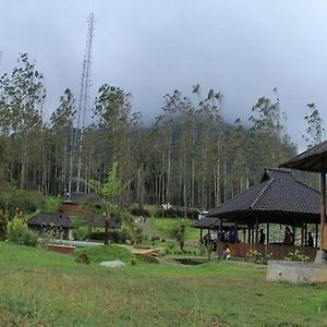 Camping Emte By Jo Adventure Hotel Bandung Exterior photo