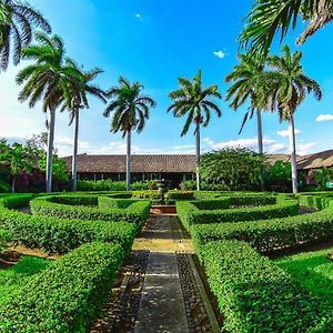 Hotel El Convento Leon Nicaragua Exterior photo