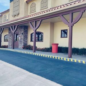 Best Western Corona Hotel & Suites Exterior photo