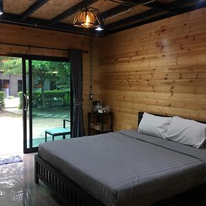 The Loft Resort Kabin Buri Exterior photo