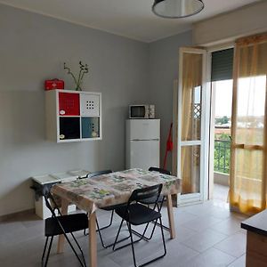 Fare Bnb - Room Del Parco Reggio Emilia Exterior photo