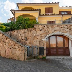 Casa Vacanze Solita Apartment Budoni Exterior photo