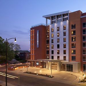 The Broadway Columbia - A Doubletree By Hilton Hotel Exterior photo