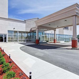 Best Western Plus Bowmanville Exterior photo