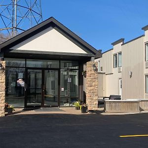 Travelodge By Wyndham Miramichi New Brunswick Exterior photo