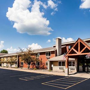 Americinn By Wyndham Menomonie Exterior photo