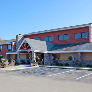 Americinn By Wyndham Menominee Exterior photo