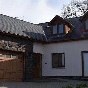 Captivating 4-Bed House In West Wales Villa Pencader  Exterior photo