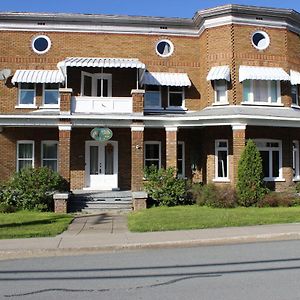 Chez L'Doc Bed & Breakfast Saint-Prosper Exterior photo