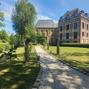 Chateau De Ruesnes Bed & Breakfast Exterior photo