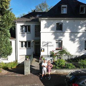 Hotel Pension Wiesenau Bad Salzhausen Exterior photo