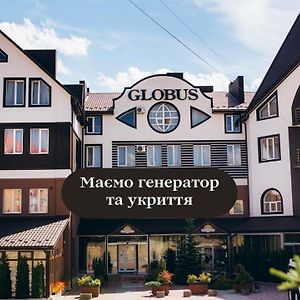 Globus Hotel Ternopil Exterior photo