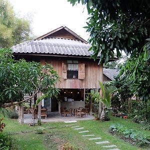 Lanna Homestay Chiangmai Chiang Mai Exterior photo