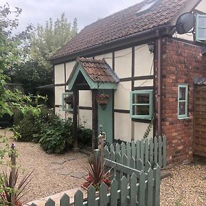 Soldiers Cottage, With Hot Tub, Dog Friendly, Great Views Hereford Exterior photo