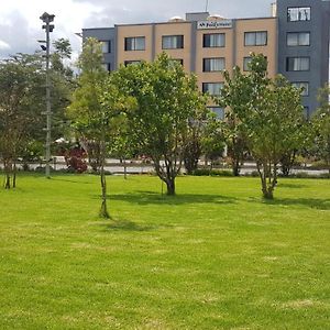 Peaks Hotel Nanyuki Exterior photo