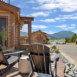 Estes Dream Brand New End Unit With Two Patios Indoor And Outdoor Fireplace And Jacuzzi Estes Park Exterior photo