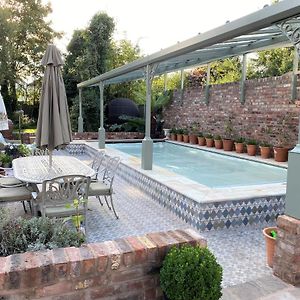 Lyndhurst - Victorian Villa With Heated Pool Liverpool Exterior photo