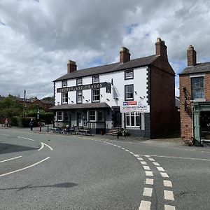 George And Dragon Bed & Breakfast Tarvin Exterior photo