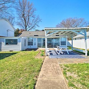 Refreshing Colonial Beach Vacation Rental! Exterior photo