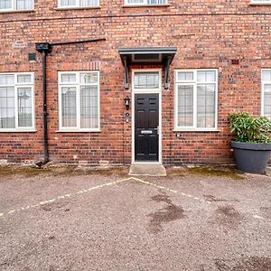 Guest Homes - The Bell Apartment Stourbridge Exterior photo