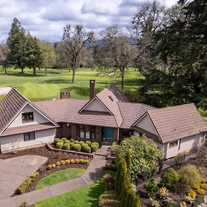 Fairway View Retreat Villa Eugene Exterior photo