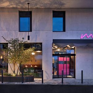 Moxy Rapperswil Hotel Exterior photo