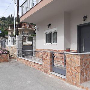 Vagelis Nemea Apartments Exterior photo