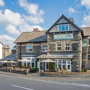 The Yewdale Inn And Hotel Coniston Village Exterior photo