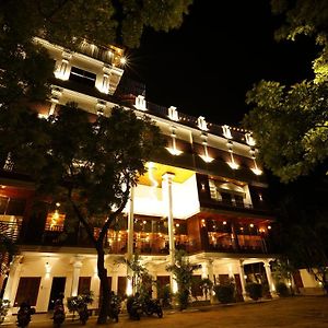 J Hotel Jaffna Exterior photo