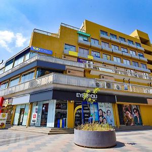 Fabhotel Kaviya - Bopal Ahmedabad Exterior photo