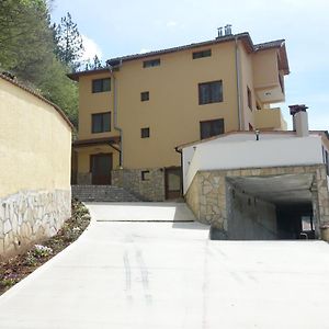 Горски Кът Hotel Devin Exterior photo