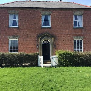 Plas Bostock Farm Bed & Breakfast Wrexham Exterior photo