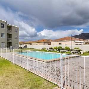 Ocean Breeze, Muizenberg, Cape Town Apartment Exterior photo