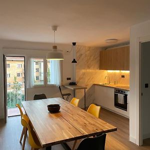 Cozy Apartment 6' From San Sebastian + Parking Usurbil Exterior photo