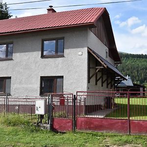 Ubytovanie Maria Guest House Sumiac Exterior photo